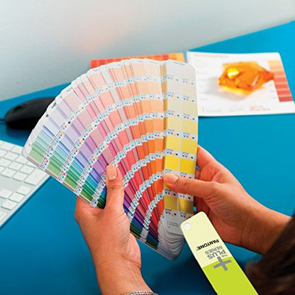 Pantone Plus Series CMYK Guide Set GP5101